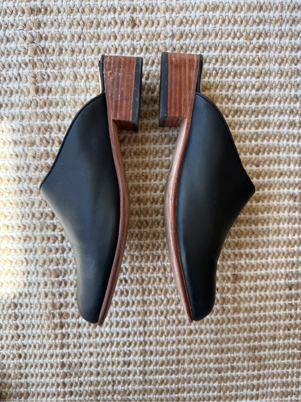 Nisolo Mariella Black Leather Slip-On Mules - 9 - Flaw - Picture 2 of 7